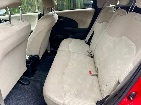 131 Honda  Fit 1.3 Auto 374490865