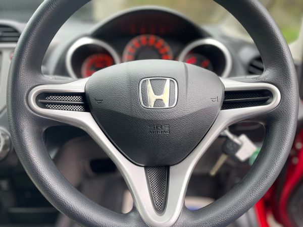 131 Honda  Fit 1.3 Auto 374490866