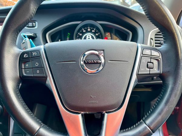 172 Volvo V40 2.0 (WARRANTY/ NEW NCT) 374491695