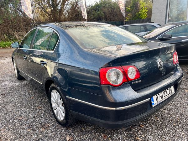 VW Passat 1.6 FSI • Auto • NCT 02/26 • Tax 03/25 374491921