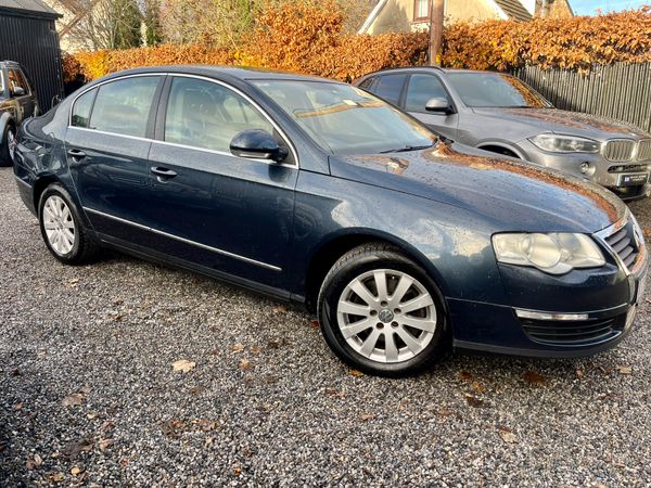 VW Passat 1.6 FSI • Auto • NCT 02/26 • Tax 03/25 374491923