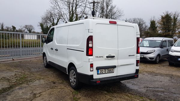Renault Trafic 212D AS NEW 2.0LT VAT INVOICE 374493422