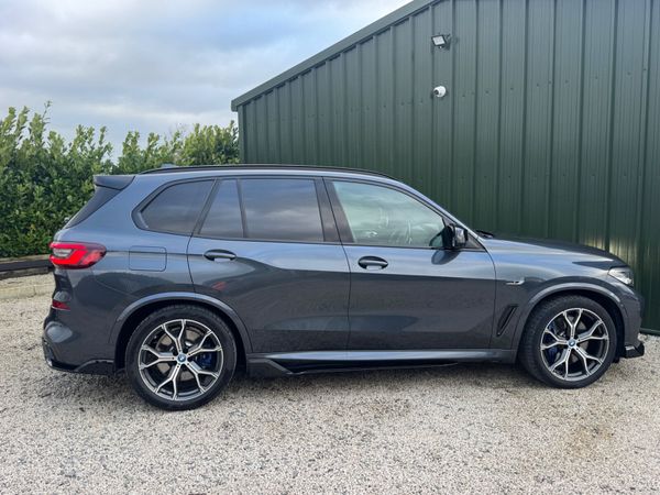BMW X5 2022 MASSIVE SPEC 45E 374506960