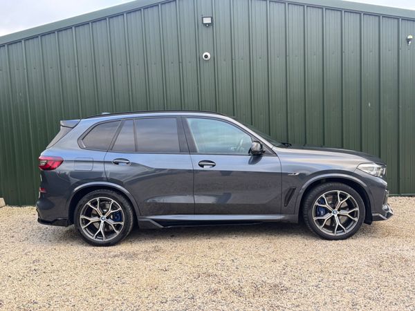BMW X5 2022 MASSIVE SPEC 45E 374506963