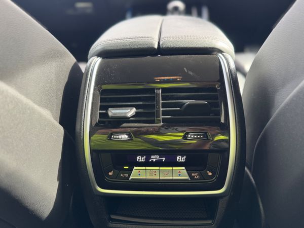 BMW X5 2022 MASSIVE SPEC 45E 374506972