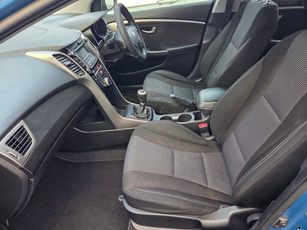 Hyundai i30 1.6 Deluxe, New Nct 374508244