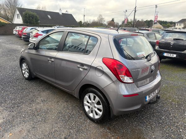 2014 Hyundai i20 premium 1.4crdi 374508415