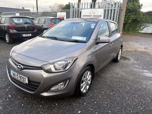2014 Hyundai i20 premium 1.4crdi 374508427