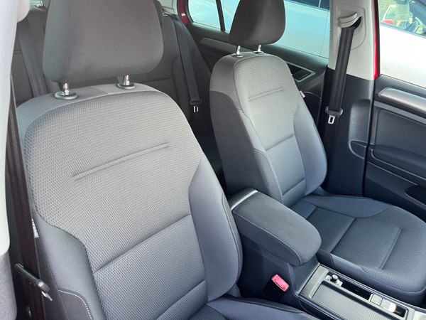 VOLKSWAGEN GOLF 2017, 1.2 TSI 5DR AUTOMATIC LOW KM 374501743