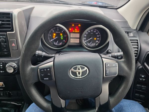 Toyota Land Cruiser 2012 374518272