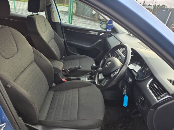 Skoda Octavia 2014 374518996