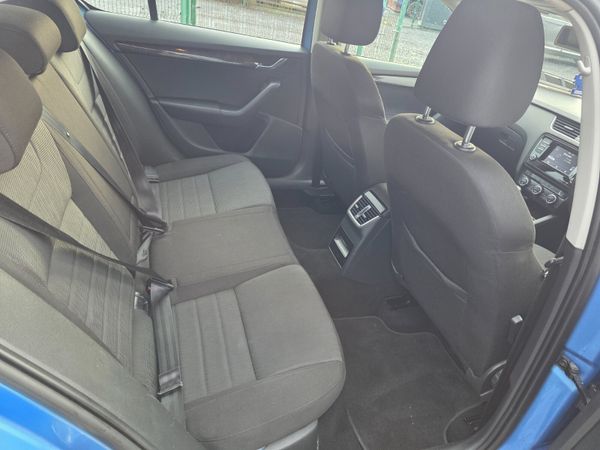 Skoda Octavia 2014 374518999