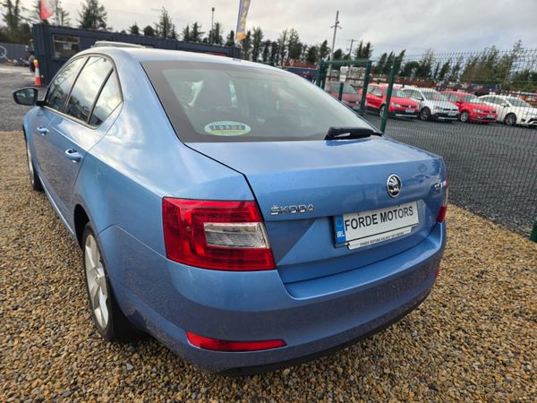 Skoda Octavia 2014 374518993