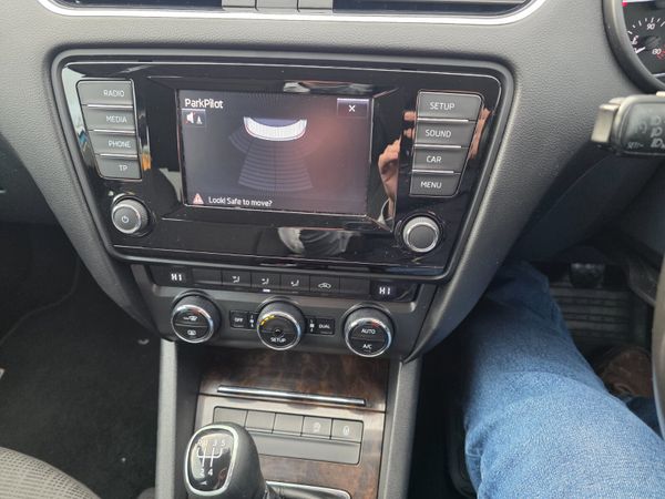 Skoda Octavia 2014 374519000