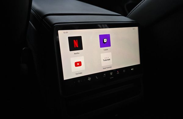 // Deposit Taken // 374525827