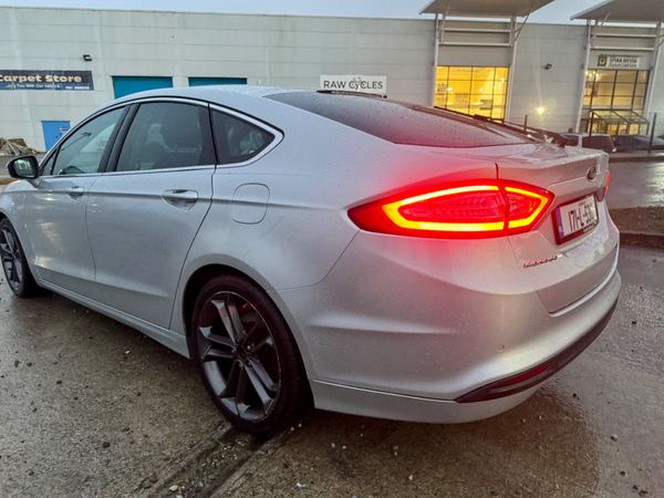 Ford Mondeo 2017 374526749