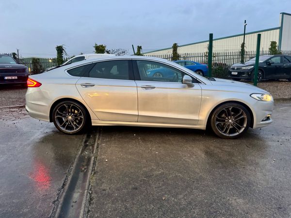 Ford Mondeo 2017 374526751