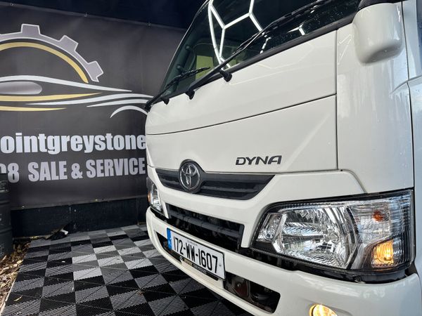 Toyota Dyna 2017 374530544