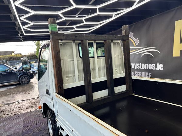 Toyota Dyna 2017 374530552