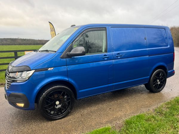 211 Vw Transporter Highline RAVENNA Blue**** 374531199