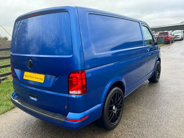 211 Vw Transporter Highline RAVENNA Blue**** 374531205