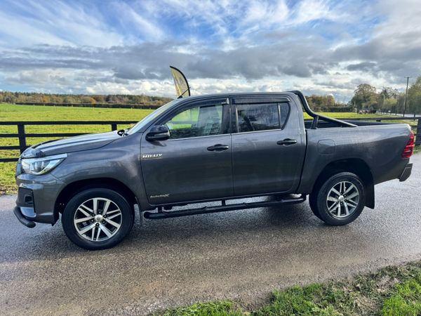 192 Toyota Hilux Invincible X Mint***** 374531226