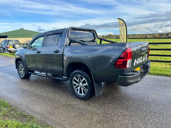 192 Toyota Hilux Invincible X Mint***** 374531228