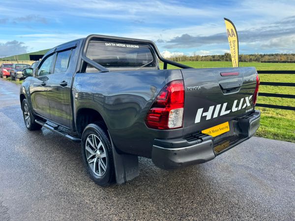 192 Toyota Hilux Invincible X Mint***** 374531229