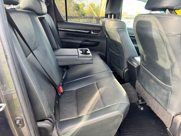 192 Toyota Hilux Invincible X Mint***** 374531238