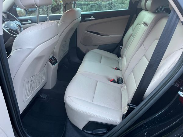 Hyundai Tucson 1.7 D Executive SE 374547389