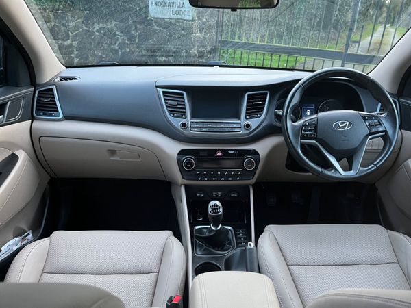 Hyundai Tucson 1.7 D Executive SE 374547435