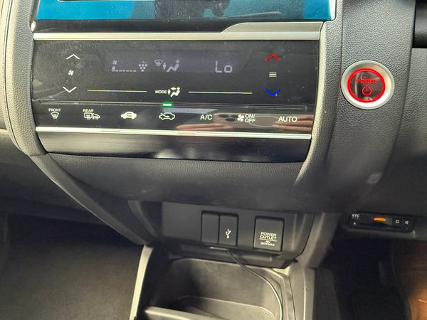 2018 Honda FIT 1.5 Hybrid automatic,Leather Specs 374559240