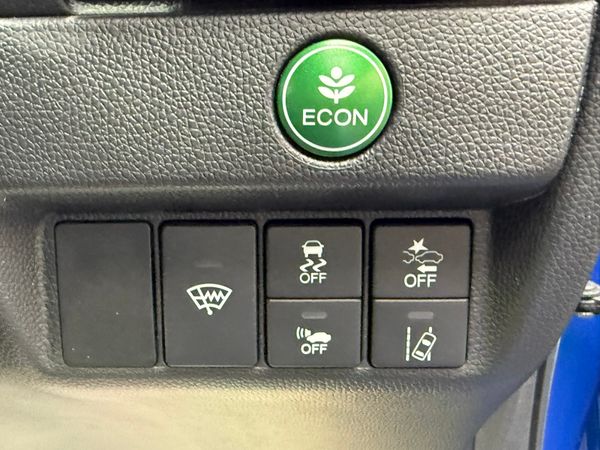 2018 Honda FIT 1.5 Hybrid automatic,Leather Specs 374559241