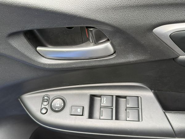 2018 Honda FIT 1.5 Hybrid automatic,Leather Specs 374559242