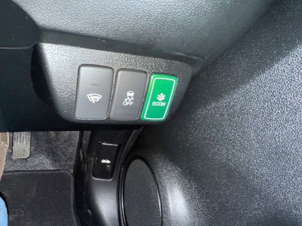 2012 Honda Fit Hybrid Automatic/ leather spec 374575195