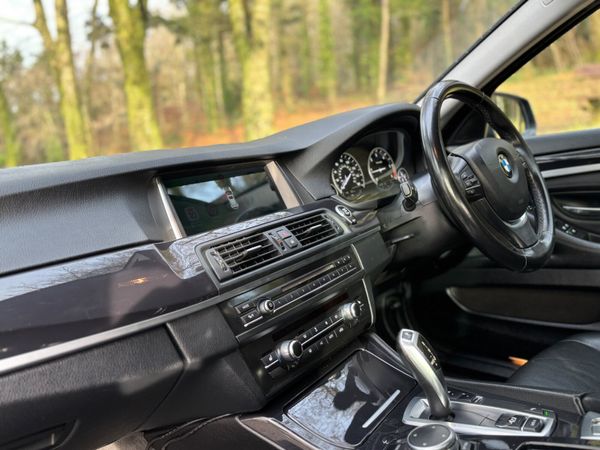 2017 BMW 5-Series 520D estate automatic 374571174