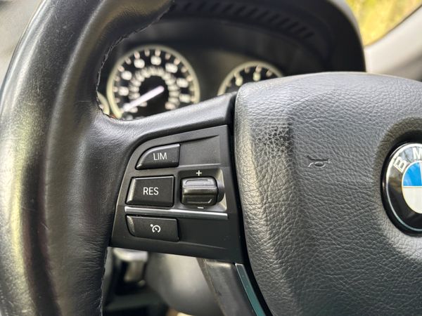 2017 BMW 5-Series 520D estate automatic 374571175