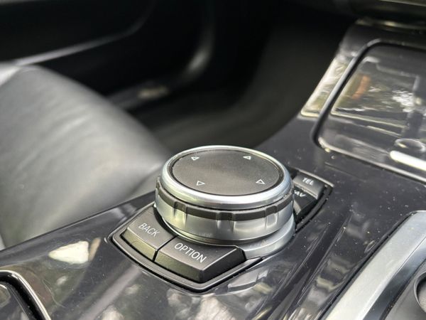 2017 BMW 5-Series 520D estate automatic 374571176