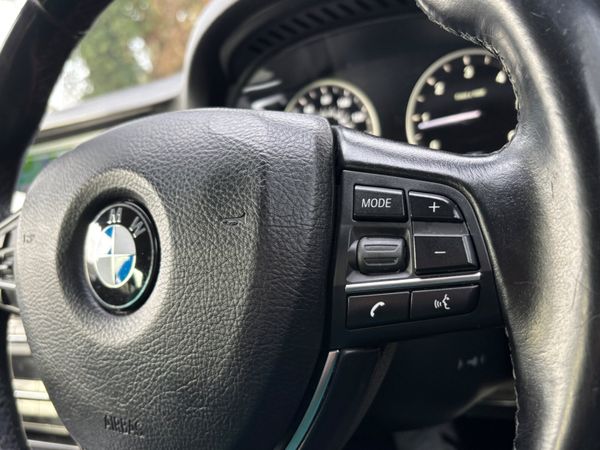 2017 BMW 5-Series 520D estate automatic 374571172