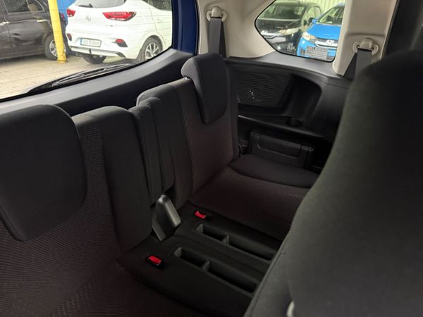 2014 Honda Freed 1.5 Hybrid Automatic/6 seater 374597008