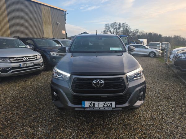Toyota Hilux 2.4 D4D Invincible X 374597335
