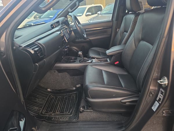 Toyota Hilux 2.4 D4D Invincible X 374597378