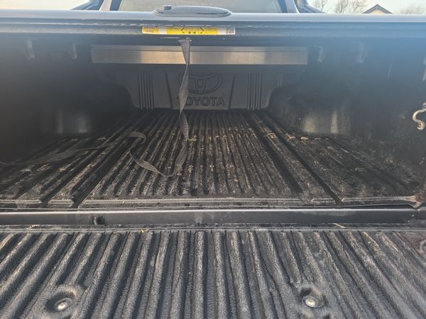 Toyota Hilux 2.4 D4D Invincible X 374597398