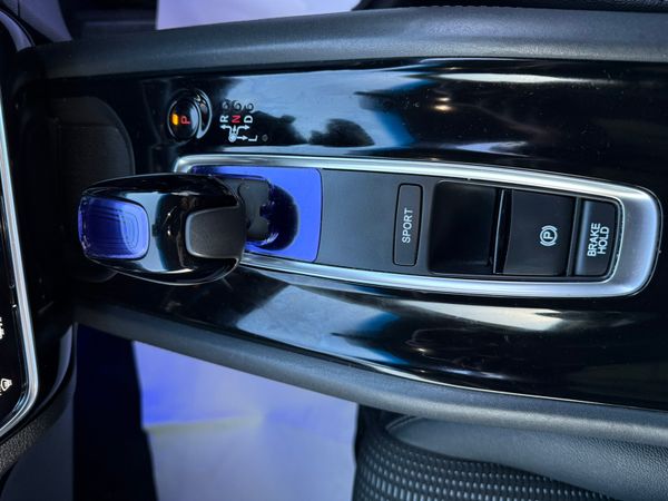 2016 Honda Vezel 1.5 Hybrid Auto,Top Specs Leather 374625887