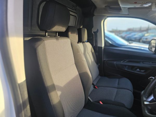 OPEL COMBO // NEW CVRT // 3 SEATS 374634388