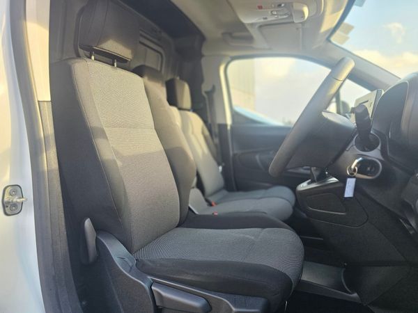 OPEL COMBO // NEW CVRT // 3 SEATS 374634389