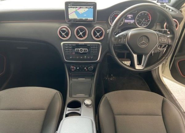 2015 Mercedes A180 style plus  - Automatic 374636011