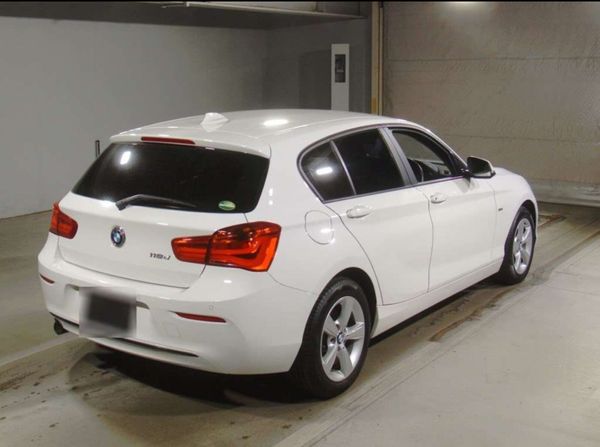 2017 BMW 118D - Diesel + Automatic 374636348