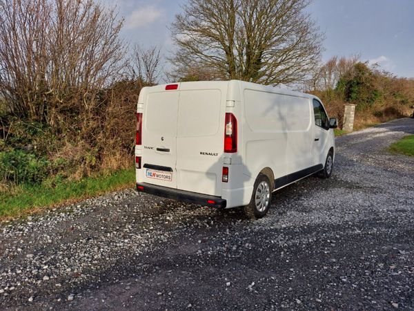 Renault Trafic 212 LWB 2.0L Showroom Con LOW Milea 374631838