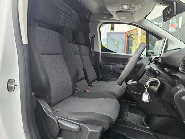 PEUGEOT PARTNER PRO PLUS // BIG SPEC // 3 SEATS 374632501